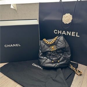 Chanel 19 backpack Black Quilted Leather Bag